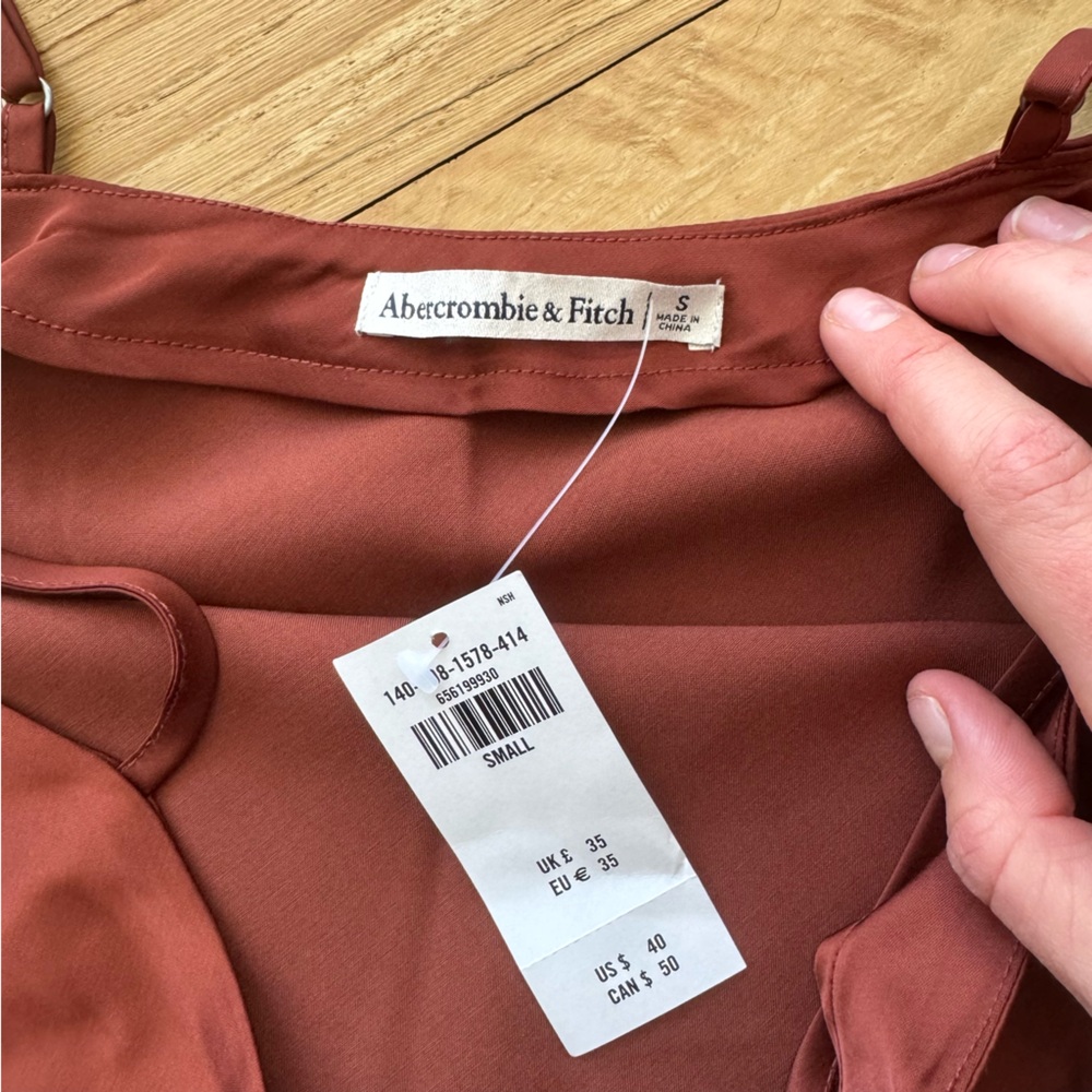 Abercrombie & Fitch Maroon satin Cami - Picture 2 of 2